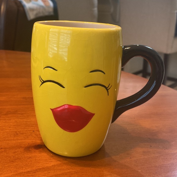 Cracker Barrel Smiley His & Her Yellow/Black Coffee Mugs - Set of 2 - SO CUTE 😎 - Picture 3 of 14